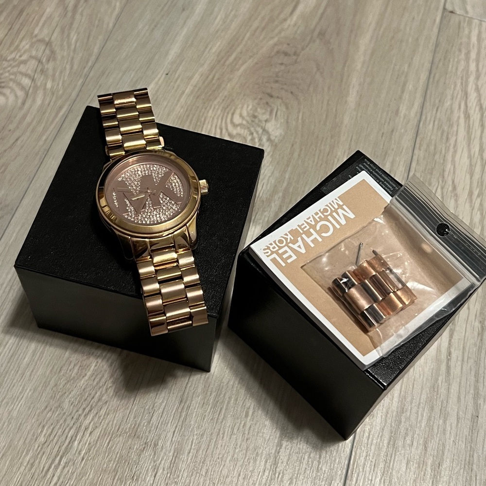 Michael kors rosegold watch